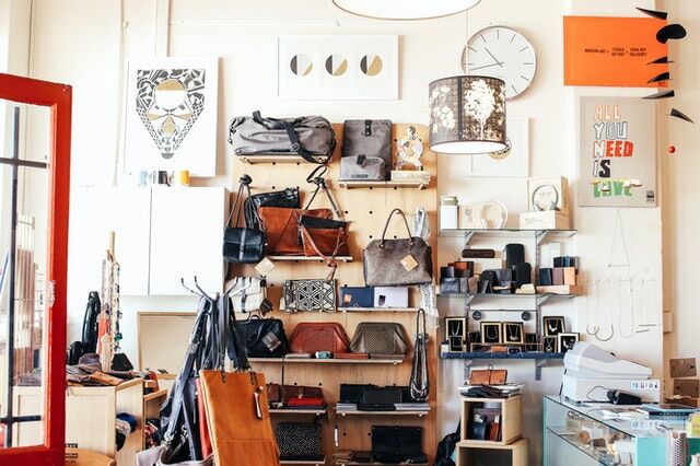 Handy Tips For Purchasing Luxury Fashion Accessories Online